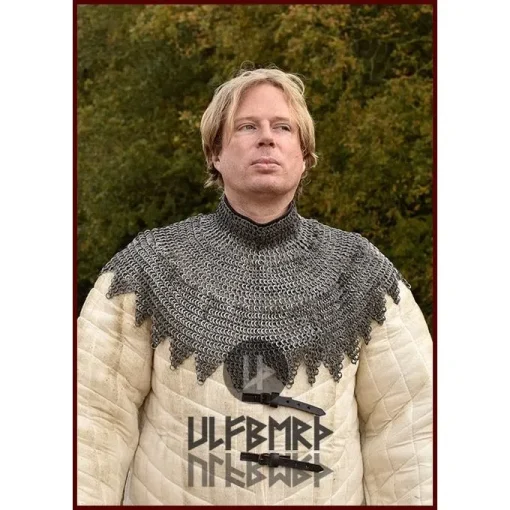 Ulfberth Bisschopsmantel Maliënkraag Platte Ringen Wigvormige Klinknagels -Sabels Verkoopwinkel bisschopsmantel malienkraag platte ringen wigvormi