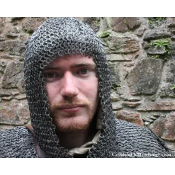 Ulfberth Maliënkap Met Vierkante Hals, Gemixt Geklonken Ringen, 6 Mm -Sabels Verkoopwinkel malienkap met vierkante hals gemixt geklonken ring 2